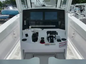 Thumbnail von Twin Vee 280 GFX2