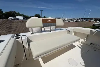 Thumbnail von Cobia 277 Center Console