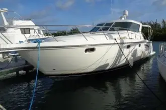 Thumbnail von Tiara Yachts 4400 Sovran