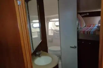 Thumbnail von Tiara Yachts 4400 Sovran