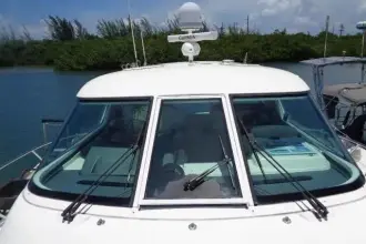 Thumbnail von Tiara Yachts 4400 Sovran