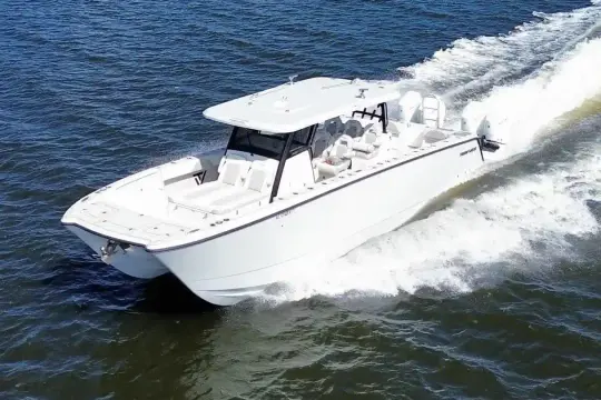 Twin Vee 400 GFX2 CC "White Hull"