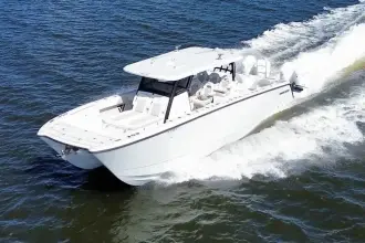 Twin Vee 400 GFX2 CC "White Hull"