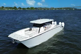 Thumbnail von Twin Vee 400 GFX2 CC "White Hull"