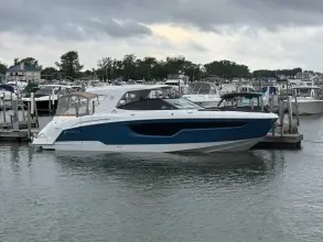 Cruisers Yachts 38 GLS OB