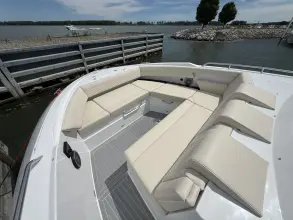 Thumbnail von Cruisers Yachts 38 GLS OB
