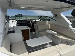 Thumbnail von Cruisers Yachts 38 GLS OB