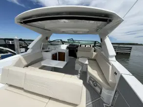Thumbnail von Cruisers Yachts 38 GLS OB