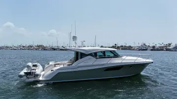 Thumbnail von Tiara Yachts C44