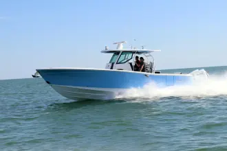 Blackfin 332 CC