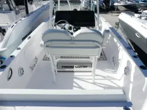 Thumbnail von Twin Vee 240 STX CC