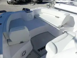 Thumbnail von Twin Vee 240 STX CC