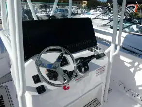 Thumbnail von Twin Vee 240 STX CC