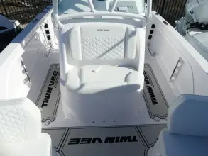 Thumbnail von Twin Vee 240 STX CC