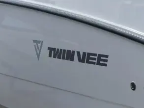 Thumbnail von Twin Vee 240 GFX2 DC