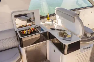 Thumbnail von Sea Ray 370 Sundancer Outboard