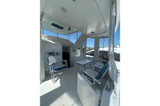 Thumbnail von Carver 444 Cockpit Motor Yacht