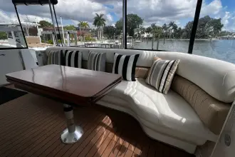 Thumbnail von Sea Ray 40 Motor Yacht Morse Code