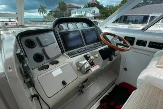 Thumbnail von Sea Ray 40 Motor Yacht Morse Code