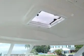 Thumbnail von Sea Ray 40 Motor Yacht Morse Code