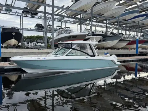 Boston Whaler 320 Vantage
