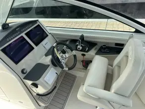 Thumbnail von Boston Whaler 320 Vantage