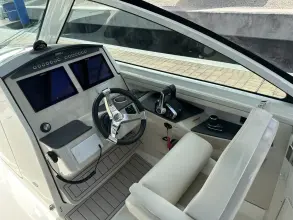 Thumbnail von Boston Whaler 320 Vantage