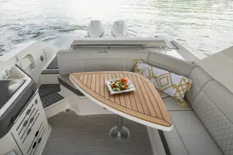 Thumbnail von Sea Ray SLX 310 Outboard