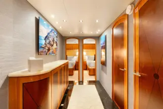 Thumbnail von Hatteras 	100 Motor Yacht  MAGIC