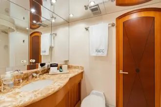 Thumbnail von Hatteras 	100 Motor Yacht  MAGIC