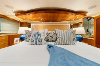 Thumbnail von Hatteras 	100 Motor Yacht  MAGIC