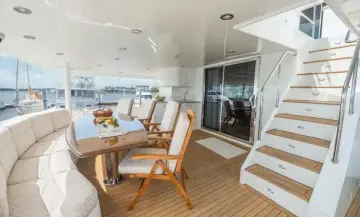 Thumbnail von Cheoy Lee 95 Motor Yacht FOOTLOOSE
