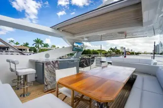 Thumbnail von Sunseeker 95 Motor Yacht Star of the Sea