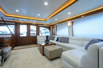 Thumbnail von Viking 92 Enclosed Bridge SPECULATOR