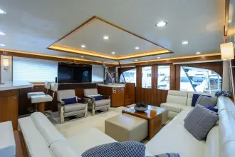 Thumbnail von Viking 92 Enclosed Bridge SPECULATOR