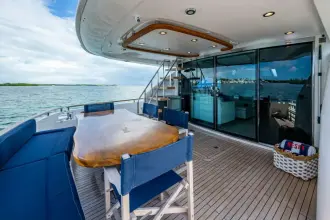 Thumbnail von Fairline Squadron 78 RESET