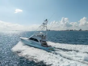 Thumbnail von Viking 68 Convertible RUNNING OVER