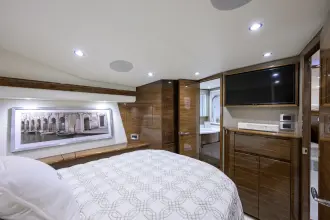 Thumbnail von Viking 54 Convertible Dog House