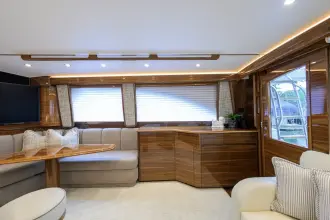 Thumbnail von Viking 54 Convertible Dog House
