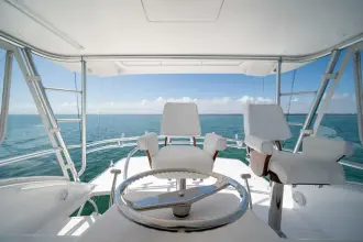 Thumbnail von Viking 52 Convertible WHITE PEARL