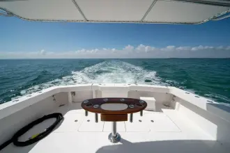 Thumbnail von Viking 52 Convertible WHITE PEARL