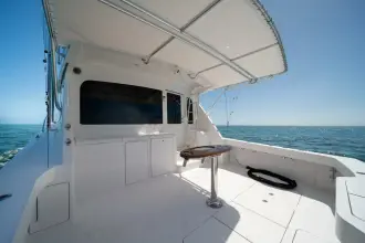 Thumbnail von Viking 52 Convertible WHITE PEARL