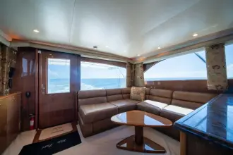 Thumbnail von Viking 52 Convertible WHITE PEARL