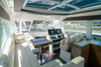 Thumbnail von Cruisers Yachts 48 Cantius EPIC