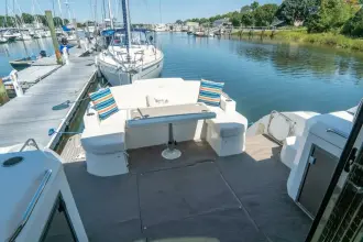Thumbnail von Cruisers Yachts 48 Cantius EPIC