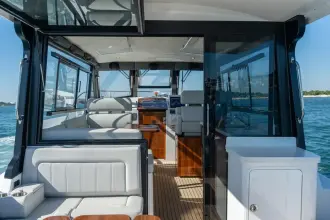 Thumbnail von MJM Yachts 42 In-Stock MJM 42-005