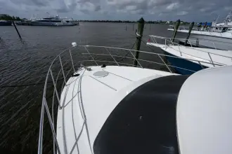 Thumbnail von Carver 444 Cockpit Motor Yacht Great Adventure