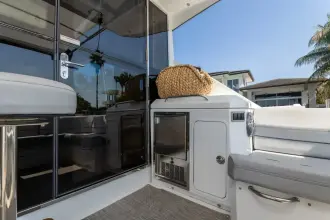 Thumbnail von Cruisers Yachts 45 Cantius