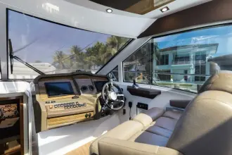 Thumbnail von Cruisers Yachts 45 Cantius