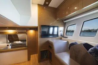 Thumbnail von Cruisers Yachts 45 Cantius